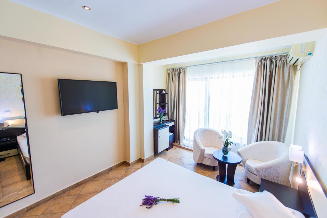 Hotel Prestige Mamaia Eksteriør billede