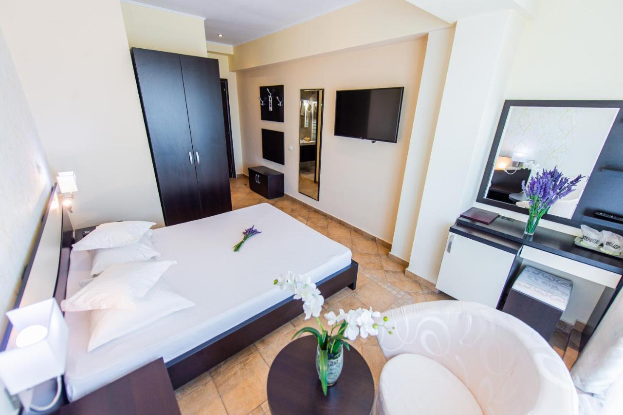 Hotel Prestige Mamaia Eksteriør billede